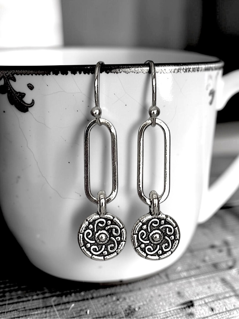 5 For $25💫Silver Paper Clip Filigree Medallion Drop Earrings - Women Jewelry
